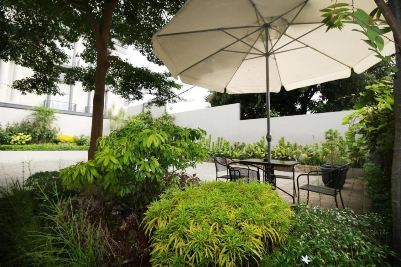 899 Patal Senayan Rumah tetamu 5*